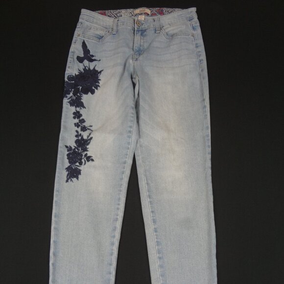 VINTAGE BLUES AMERICA EMBROIDERED FLOWER WOMENS JEAN SIZE 6 28 L241 (SPOT C PIC) - Picture 1 of 8